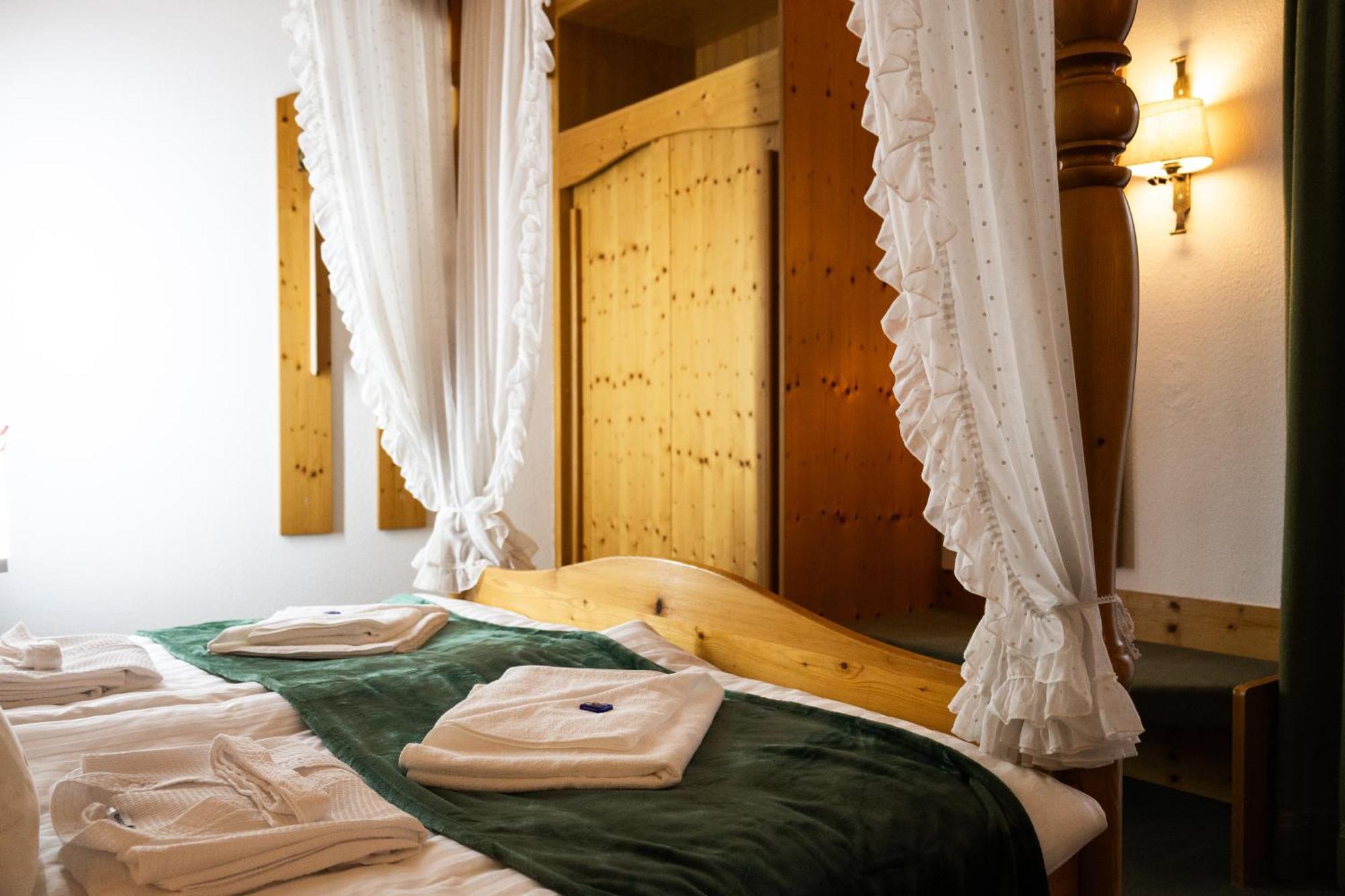 Hotel Zum See, Titisee Dış mekan fotoğraf
