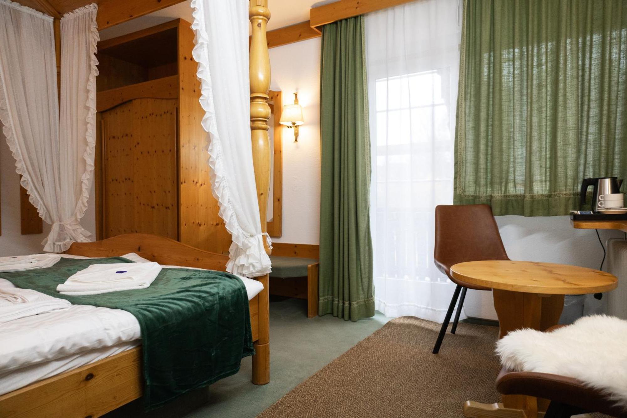 Hotel Zum See, Titisee Dış mekan fotoğraf