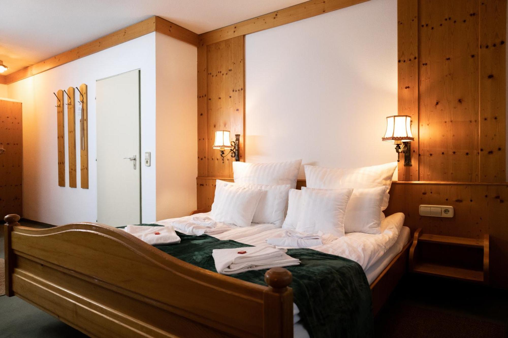 Hotel Zum See, Titisee Dış mekan fotoğraf